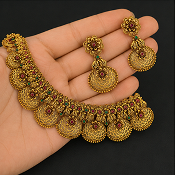 1 Set Combo: Matte Gold Floral Choker with Earrings