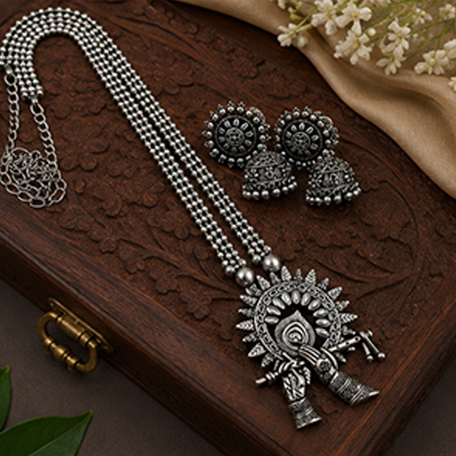 Pack of 1 Silver Oxidized Krishna Flute Necklace Set | Jhumka & Nose Pin